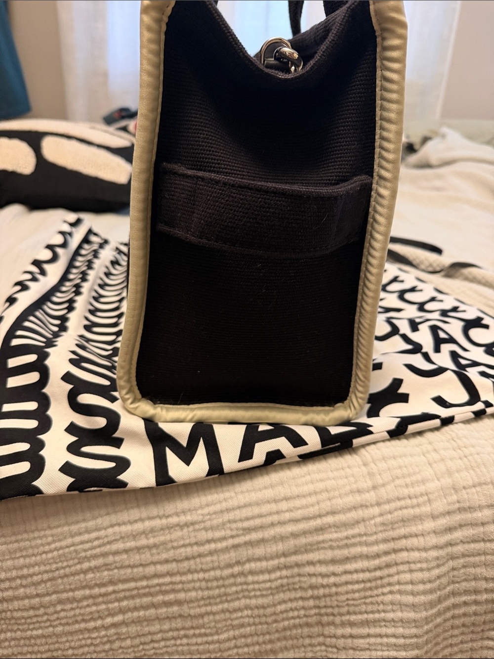 Marc Jacobs The Jacquard Medium Tote Bag - Picture 5 of 6